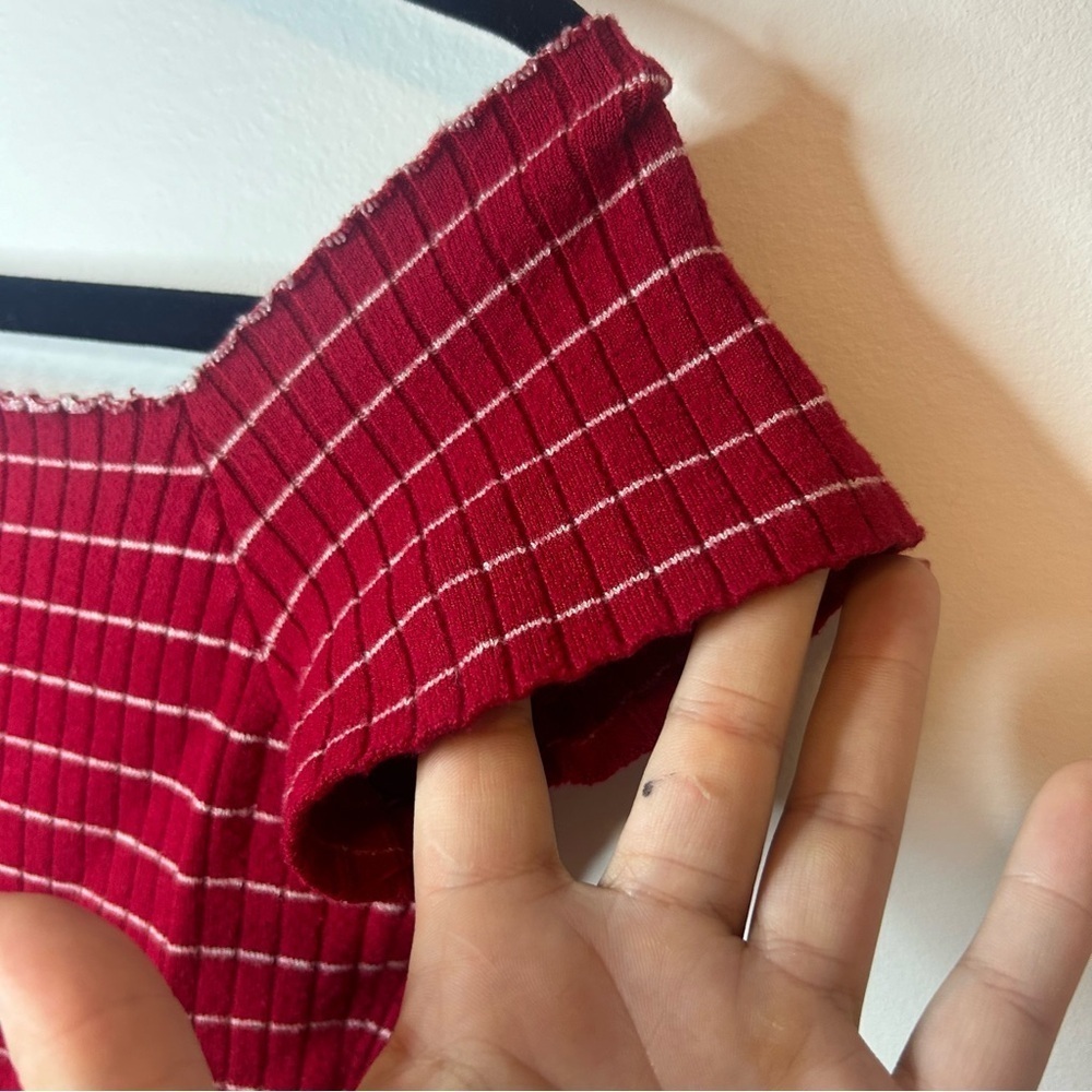 Red & White Striped Off Shoulder Crop Top Size S Summer Y2K - Picture 5 of 5